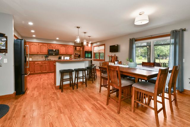 680 E Trakel Place, Springfield, MO 65810