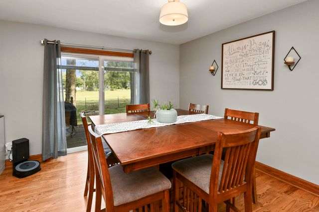 680 E Trakel Place, Springfield, MO 65810