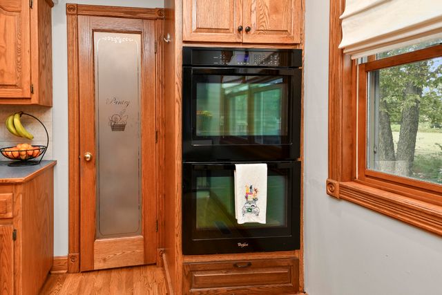 680 E Trakel Place, Springfield, MO 65810