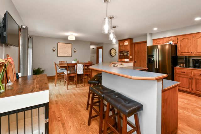 680 E Trakel Place, Springfield, MO 65810