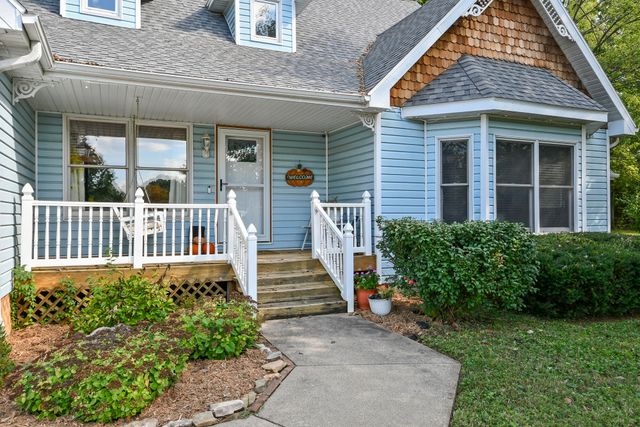 680 E Trakel Place, Springfield, MO 65810