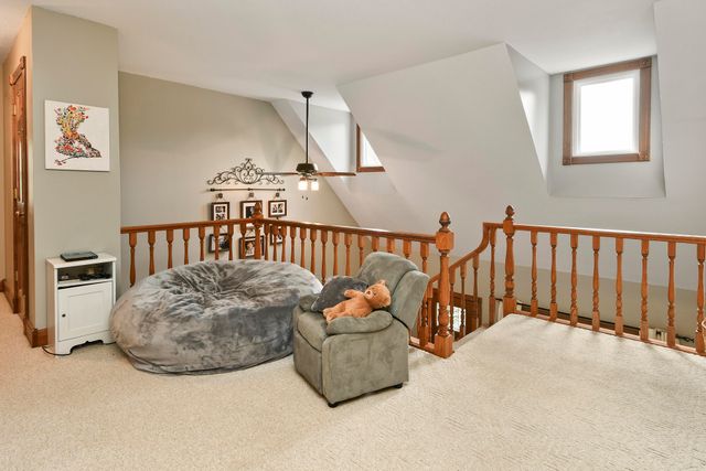 680 E Trakel Place, Springfield, MO 65810