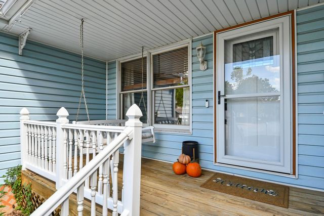 680 E Trakel Place, Springfield, MO 65810