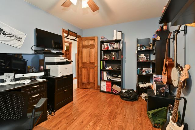 680 E Trakel Place, Springfield, MO 65810