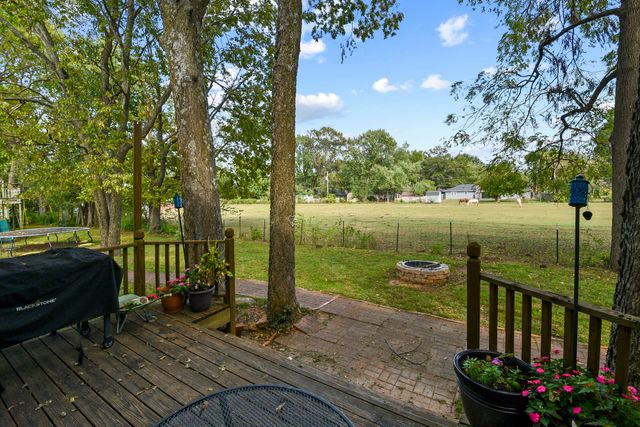 680 E Trakel Place, Springfield, MO 65810