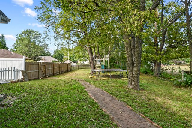680 E Trakel Place, Springfield, MO 65810