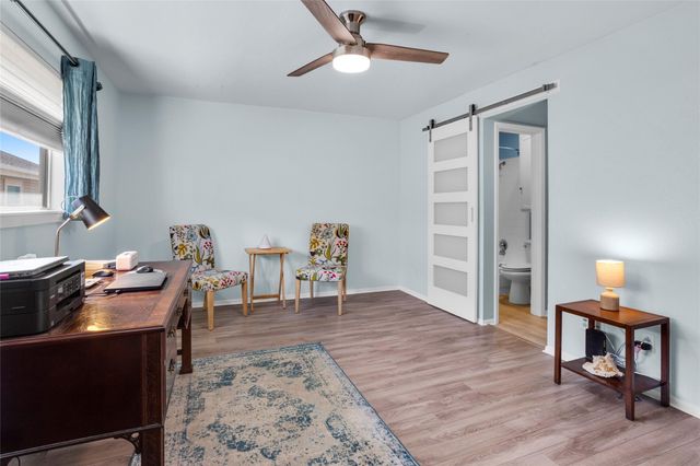 18214 Heritage Lane 8214, Nassau Bay, TX 77058