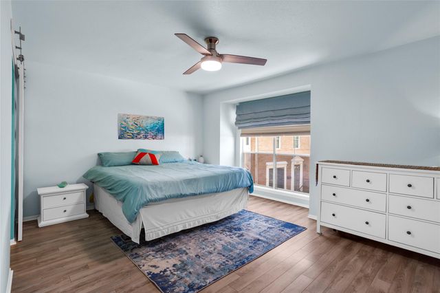 18214 Heritage Lane 8214, Nassau Bay, TX 77058