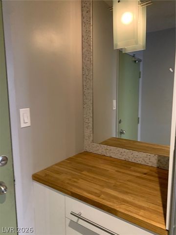 3111 Bel Air Drive 211, Las Vegas, NV 89109