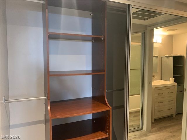 3111 Bel Air Drive 211, Las Vegas, NV 89109