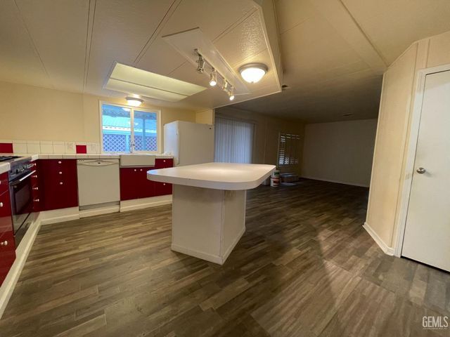 97 Cinnamon Lane, Bakersfield, CA 93308