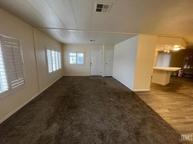 97 Cinnamon Lane, Bakersfield, CA 93308