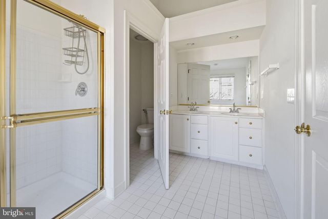 8026 KIDWELL HILL CT, Vienna, VA 22182