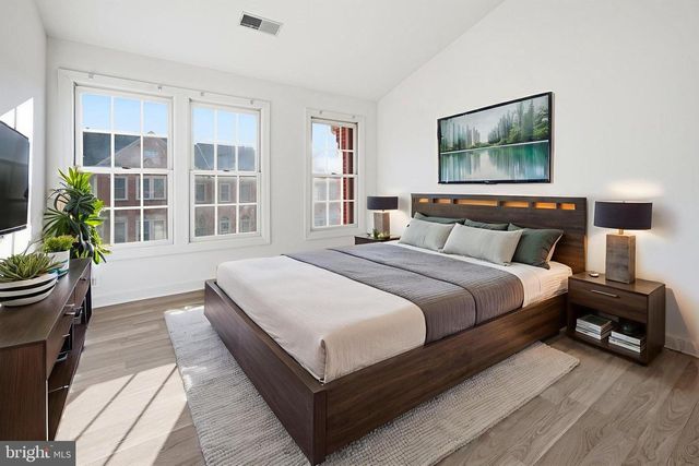 8026 KIDWELL HILL CT, Vienna, VA 22182