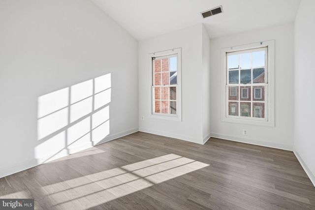 8026 KIDWELL HILL CT, Vienna, VA 22182