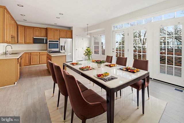 8026 KIDWELL HILL CT, Vienna, VA 22182