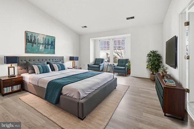 8026 KIDWELL HILL CT, Vienna, VA 22182