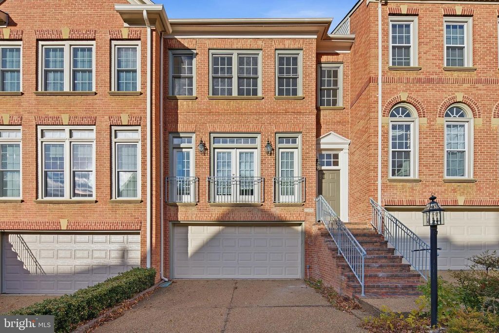 8026 KIDWELL HILL CT, Vienna, VA 22182