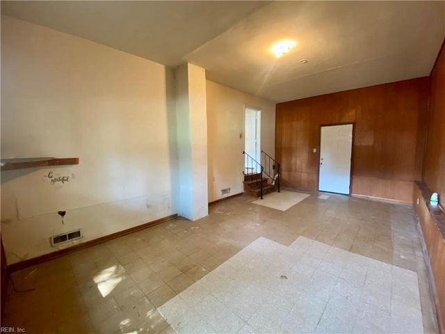 328 Barcelona LN, Virginia Beach, VA 23452