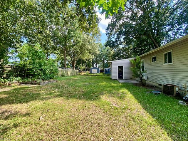 328 Barcelona LN, Virginia Beach, VA 23452