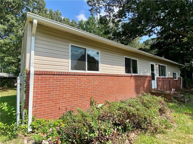 328 Barcelona LN, Virginia Beach, VA 23452