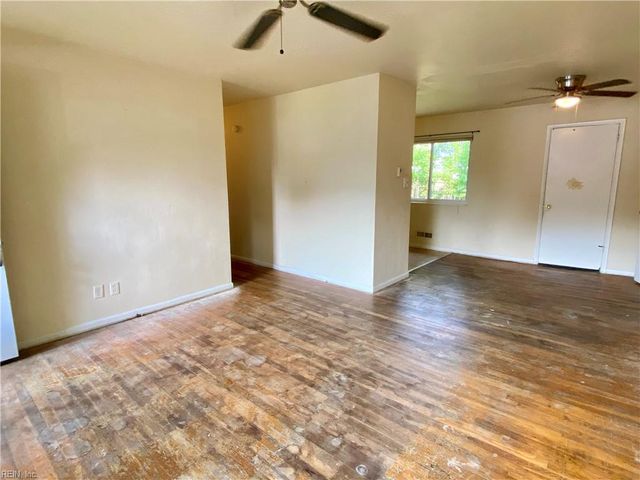 328 Barcelona LN, Virginia Beach, VA 23452