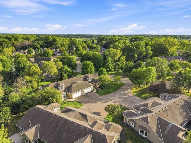 4166 Thornhill Lane, Vadnais Heights, MN 55127