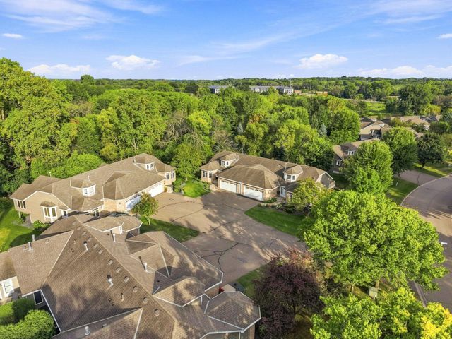 4166 Thornhill Lane, Vadnais Heights, MN 55127
