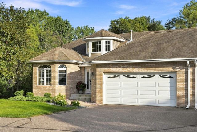 4166 Thornhill Lane, Vadnais Heights, MN 55127