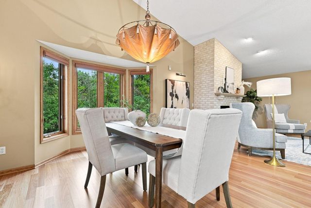 4166 Thornhill Lane, Vadnais Heights, MN 55127