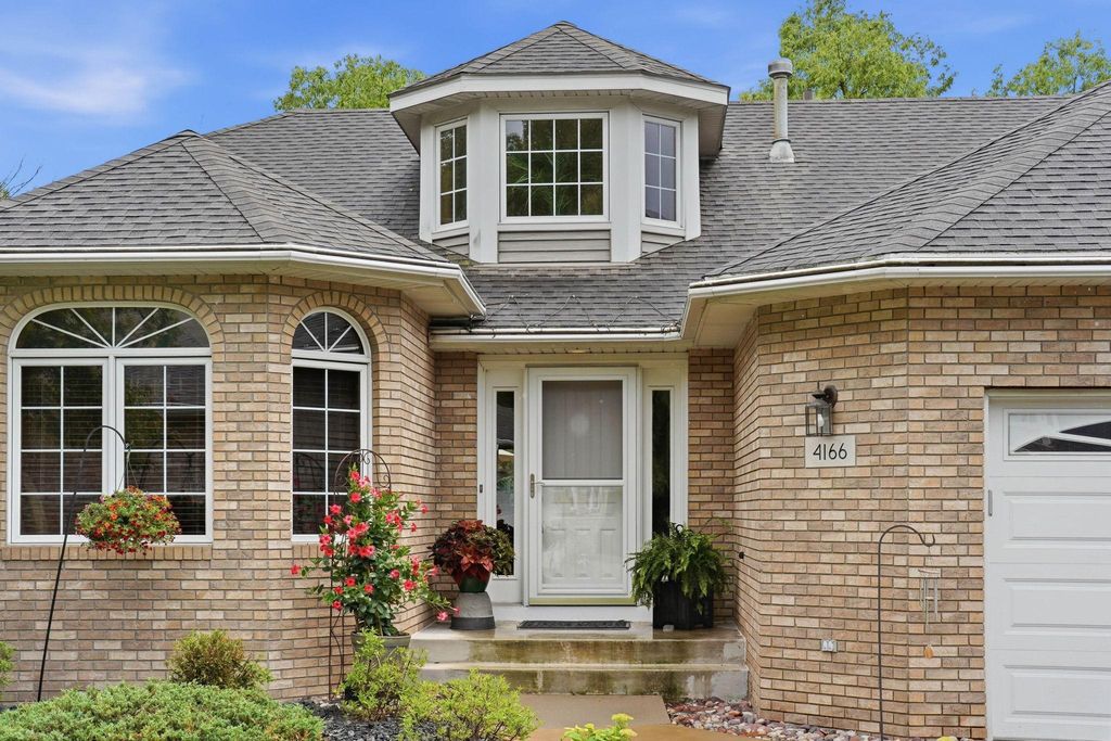 4166 Thornhill Lane, Vadnais Heights, MN 55127 — exterior