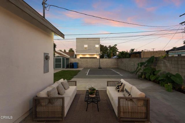 2238 S Cochran Avenue, Los Angeles, CA 90016