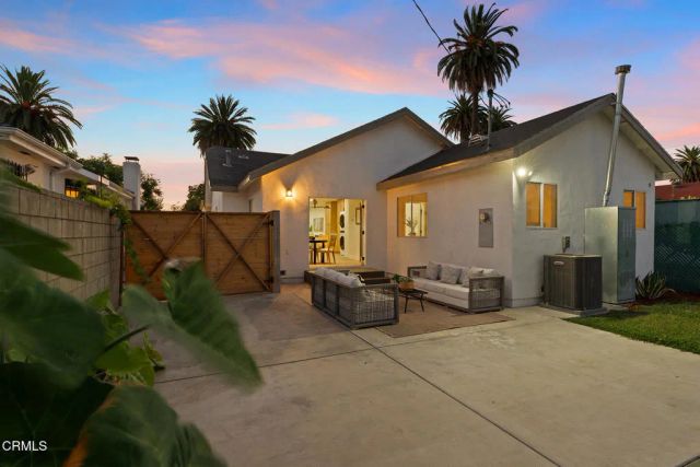 2238 S Cochran Avenue, Los Angeles, CA 90016