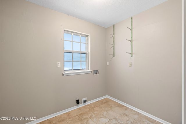 14320 Mallett Road, Biloxi, MS 39532