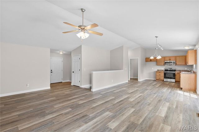 233 Whitetail Crossing Drive, Troy, MO 63379