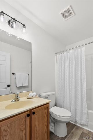 233 Whitetail Crossing Drive, Troy, MO 63379