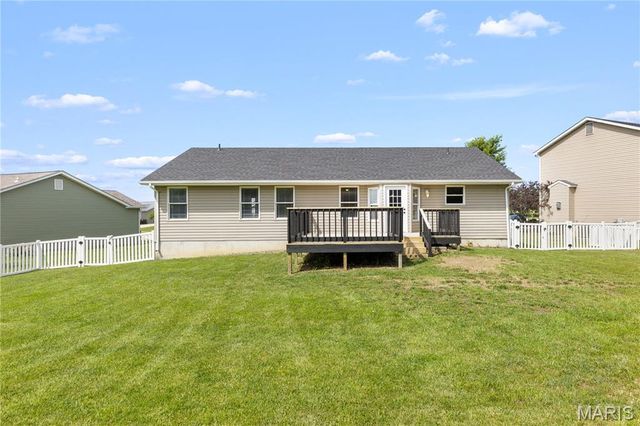 233 Whitetail Crossing Drive, Troy, MO 63379