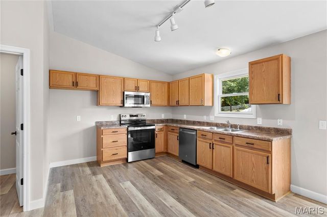 233 Whitetail Crossing Drive, Troy, MO 63379