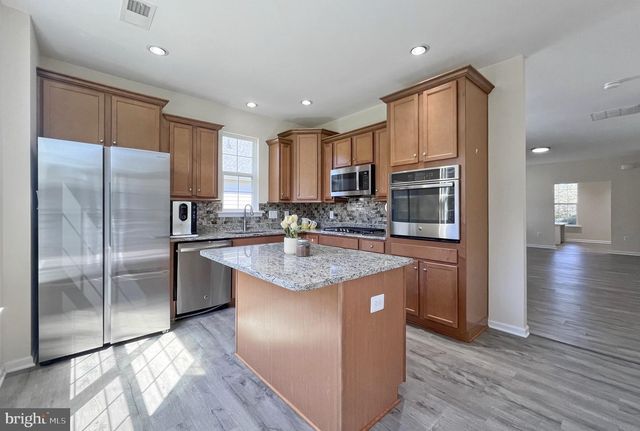 9720 BALLS BLUFF DR, Fredericksburg, VA 22407