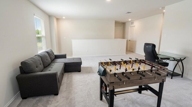 404 Purple Heart DR, Buda, TX 78610