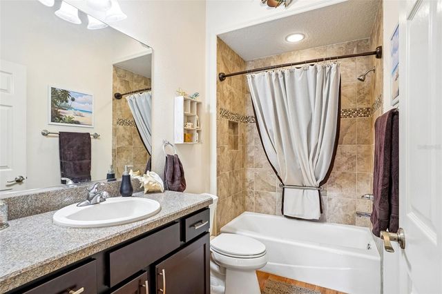 857 ENISGROVE WAY, The Villages, FL 32163
