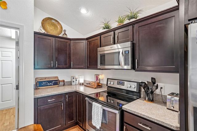 857 ENISGROVE WAY, The Villages, FL 32163