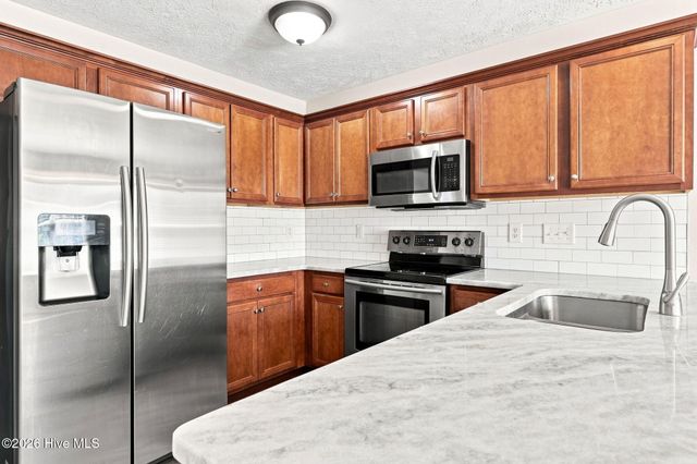 205 Bonney Lane, Fayetteville, NC 28306