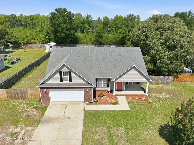205 Bonney Lane, Fayetteville, NC 28306