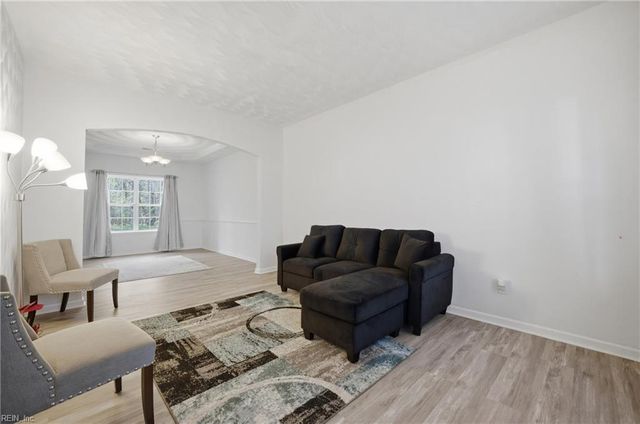 2562 Golden Maple DR, Suffolk, VA 23434