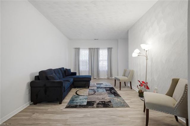 2562 Golden Maple DR, Suffolk, VA 23434