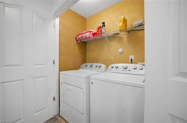 2562 Golden Maple DR, Suffolk, VA 23434