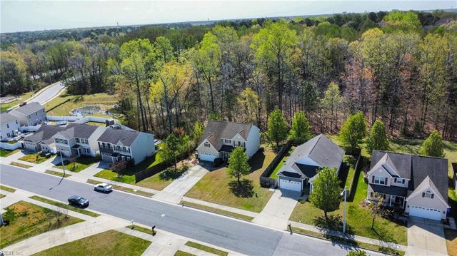 2562 Golden Maple DR, Suffolk, VA 23434