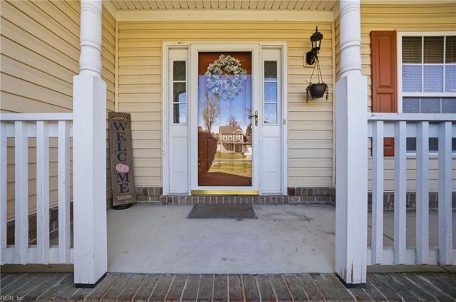 2562 Golden Maple DR, Suffolk, VA 23434