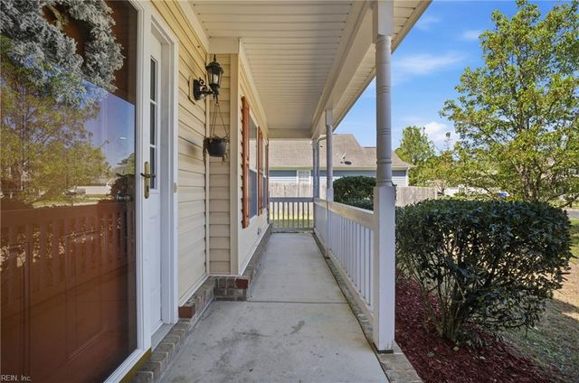 2562 Golden Maple DR, Suffolk, VA 23434